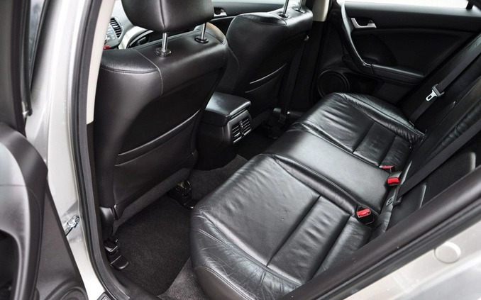 Honda Accord cena 33900 przebieg: 213000, rok produkcji 2008 z Pobiedziska małe 781
